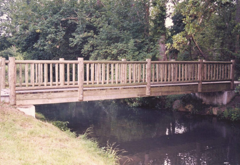 Passerelle à usage piétonnier